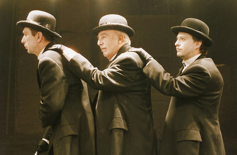intrusa, 2002 - mihai maniutiu