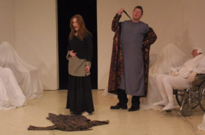 tragica istorie a doctorului faust, 2003 - mihai maniutiu