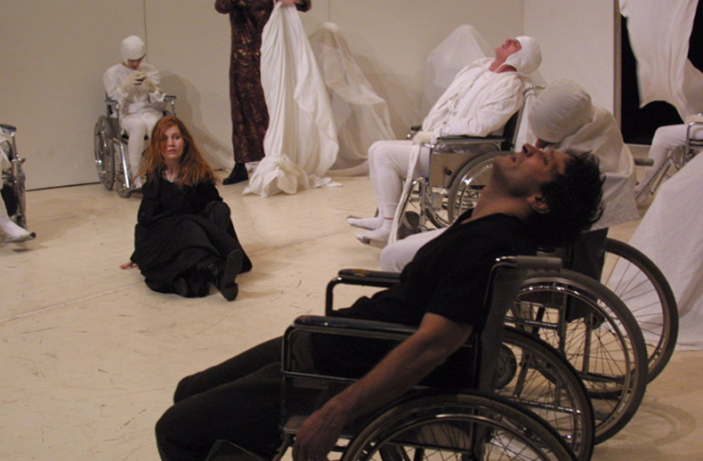 tragica istorie a doctorului faust, 2003 - mihai maniutiu