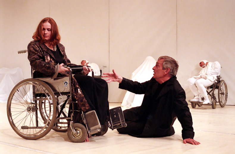 tragica istorie a doctorului faust, 2003 - mihai maniutiu