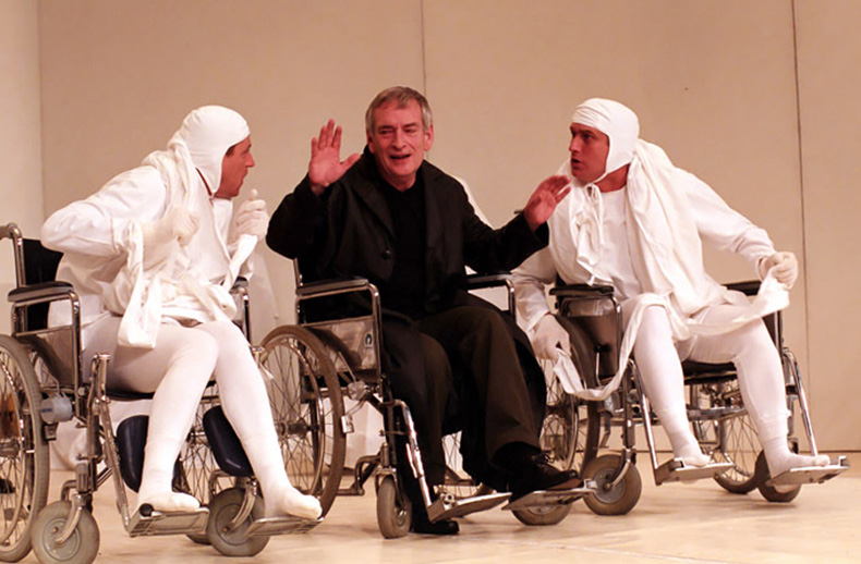 tragica istorie a doctorului faust, 2003 - mihai maniutiu